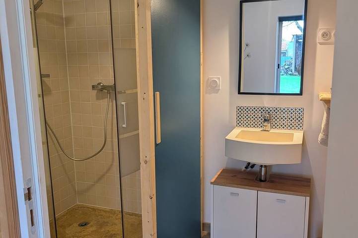 Appartement entier, Le Fournil, studio 1 pièce au calme, près des grèves in Courtils, Baie du Mont-Saint-Michel