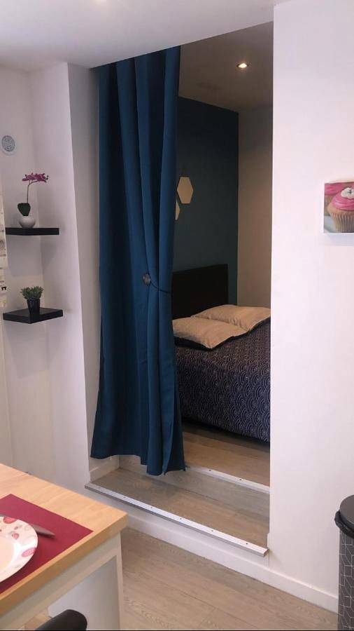 Appartement entier, Studio confort N2 Valenciennes Wifi Netflix in Aulnoy-lez-Valenciennes, Région de Valenciennes