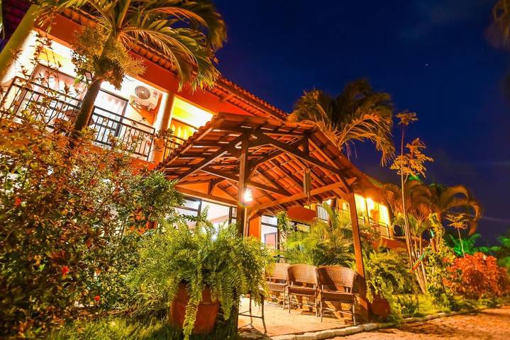 Pousadas para 2 pessoas, com jardim e vista e ainda piscina em Caucaia