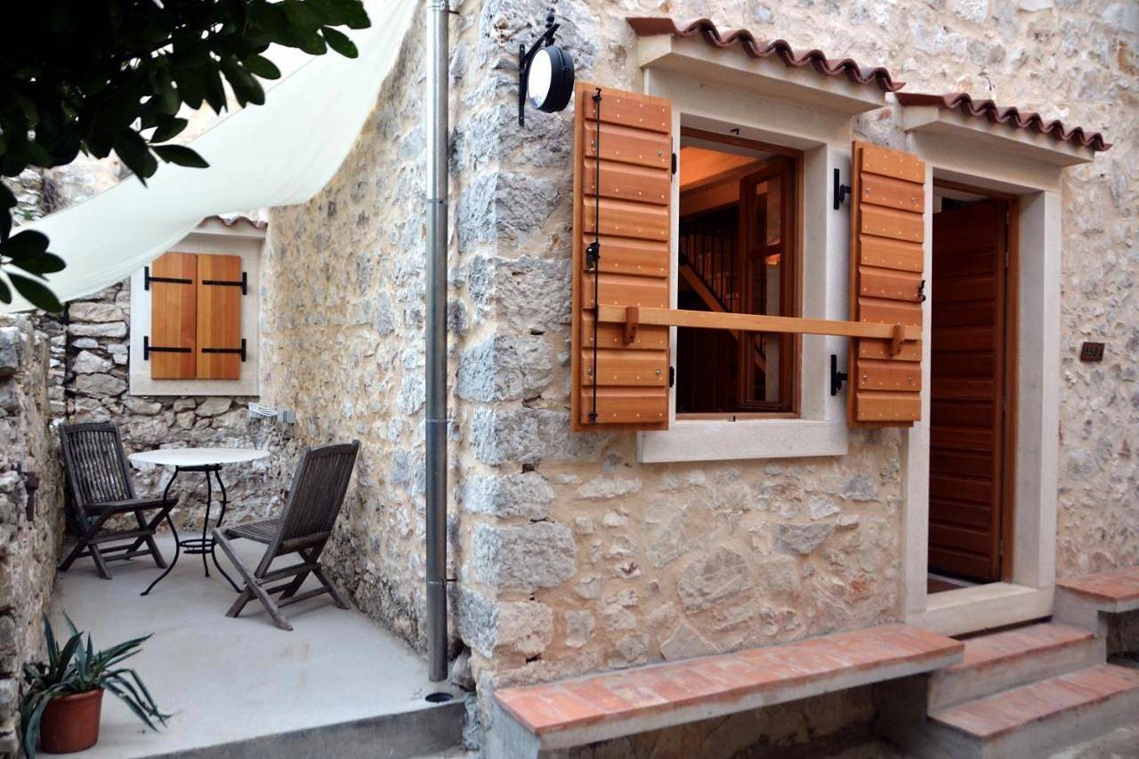 Holiday Homes Susak Sansego in Susak