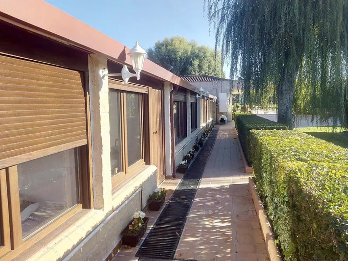 Ferienwohnung für 2 Personen, mit Garten und Ausblick sowie Pool - 1