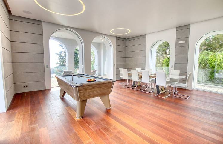 Villa pour 10 personnes, avec jacuzzi ainsi que terrasse et jardin à Saint-Raphaël - 2