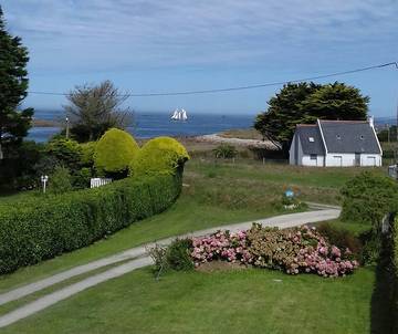 Gîte pour 4 personnes, avec jardin et terrasse à Plouguerneau