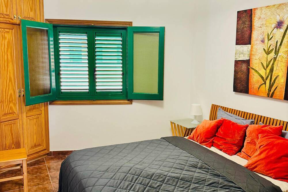 Ganze Wohnung, Relax Penthouse Meer- und Bergblick direkt an der Küste mit Meeresrauschen in Puertito de los Silos, Los Silos