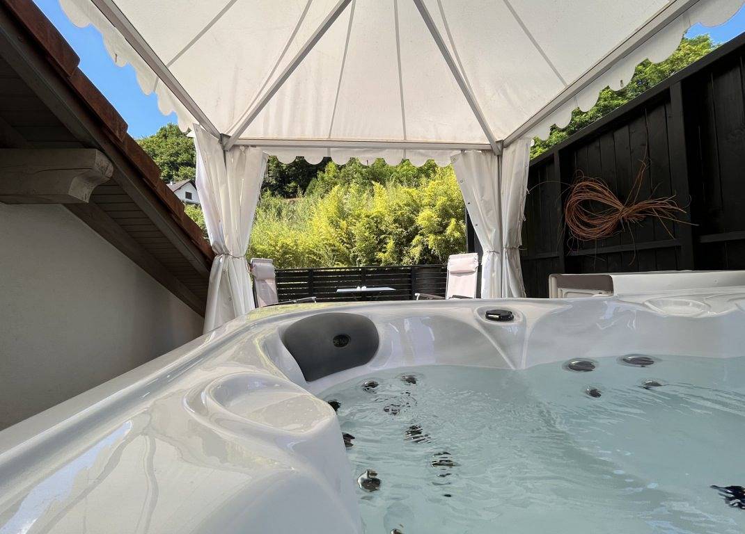 Suite Verte Vallée, avec spa privatif, séjour Zen in Meisenthal, Sarreguemines