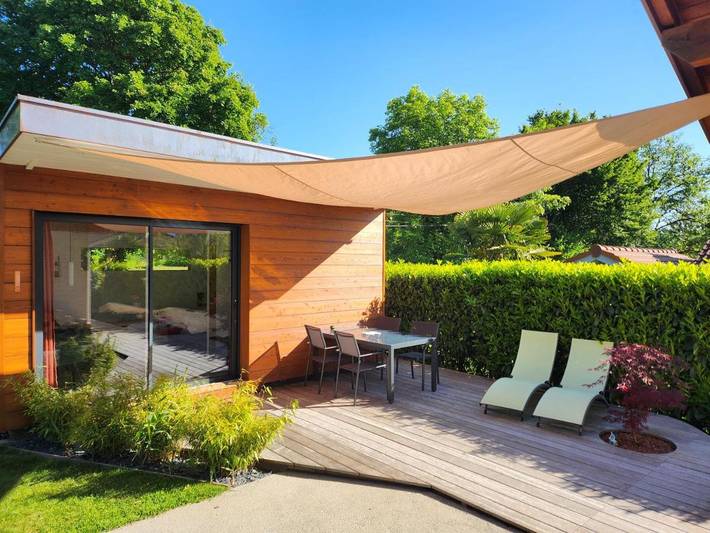 Chambre d’hôte pour 2 personnes, avec jardin et vue ainsi que terrasse et bassin pour enfant