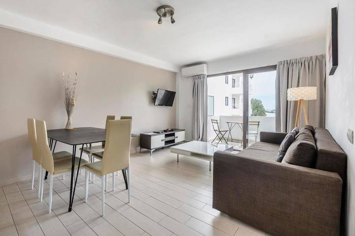 Apartamento para 4 personas, con Balcón y Terraza en Playa d'en Bossa