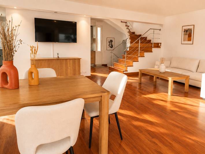 Adelos II Glow Villa – 5Br 360m² -Elevator-Rooftop in Athens, South section of Athens
