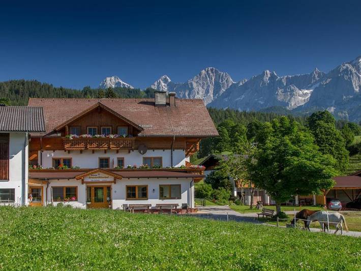 Bauernhaus für 4 Personen, mit Balkon und Terrasse sowie Garten