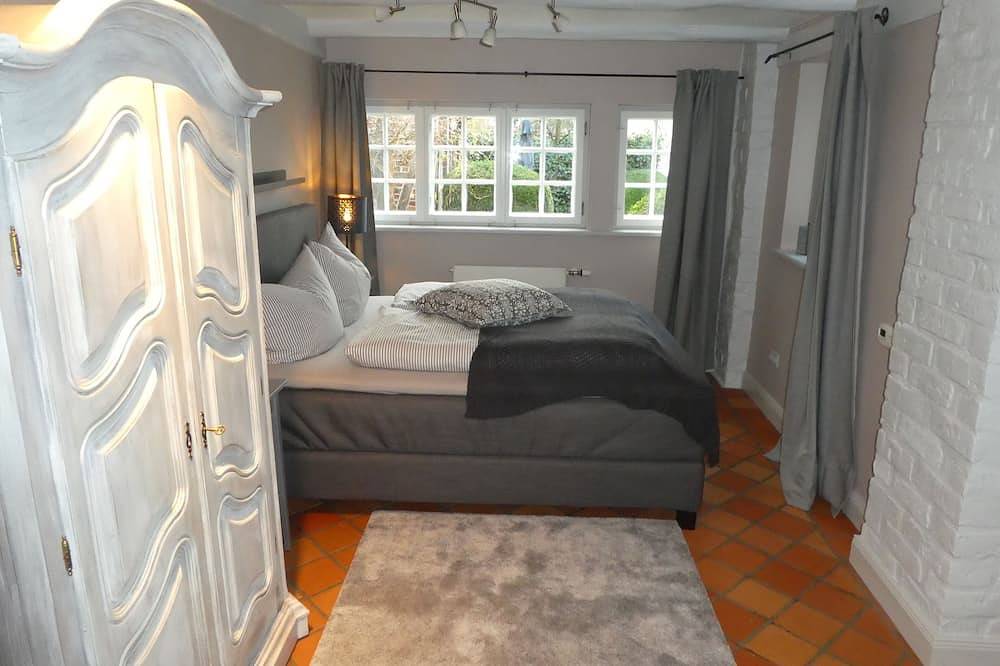 Entire apartment, Experience \"Gästehaus Altstadtzauber\" Lüneburg from its heart in Lüneburg, Nordheide