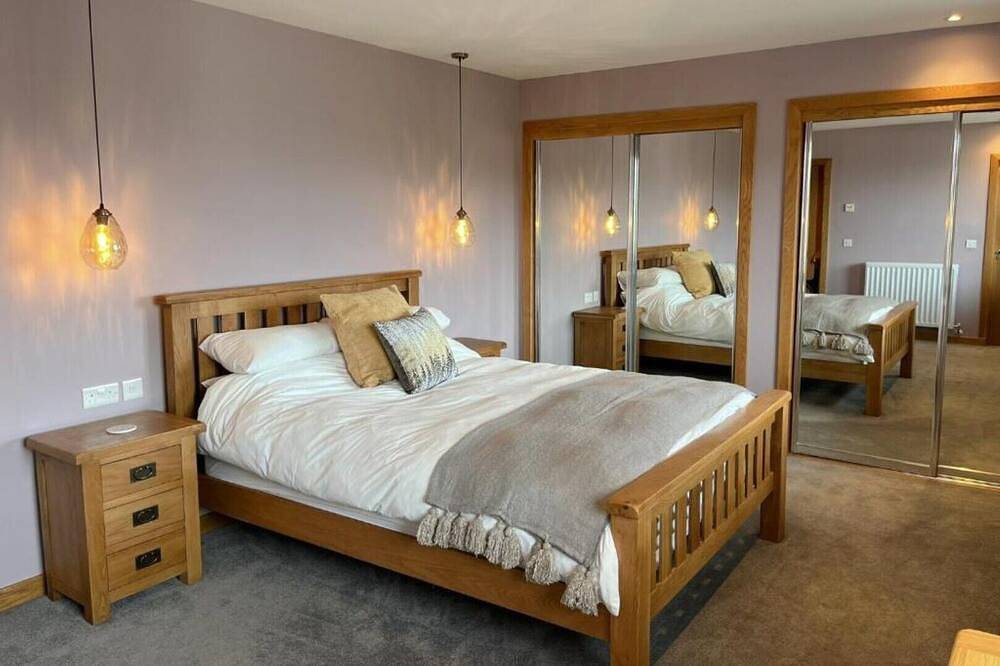 Aurora - Self Catering, Kirkwall, Quiet Location With Luxury Hot Tub in Orkney Inseln