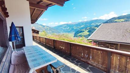 Chalet für 10 Personen, mit Terrasse und Garten in Hippach