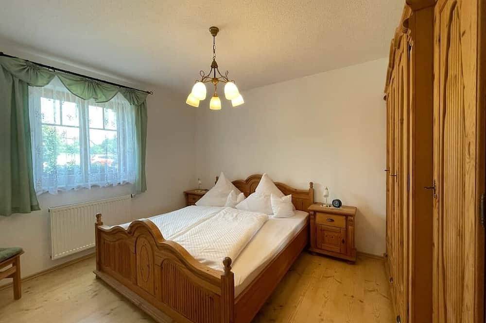 Ganze Wohnung, Komfortable Ferienwohnung für bis zu 2 Personen (75 qm) in Neualbenreuth, Ostbayern