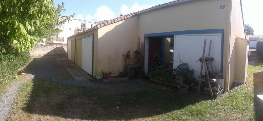 Location de vacances pour 4 personnes, avec terrasse et vue, animaux acceptés à La Roche-sur-Yon - 3