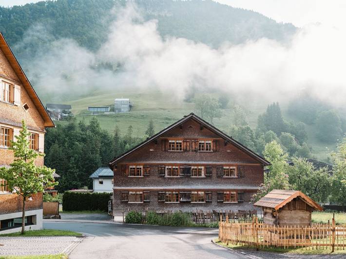 Denkmalgeschütztes Haus im idyllischen Mellau - Nazes Hus - Doppelzimmer Mörzelspitze in Mellau, Bregenzerwald