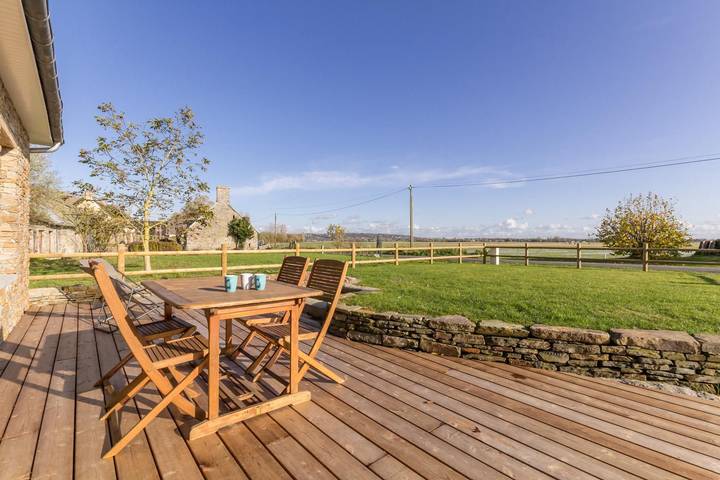 Gîte pour 4 personnes, avec jardin à la Baie du Mont-Saint-Michel