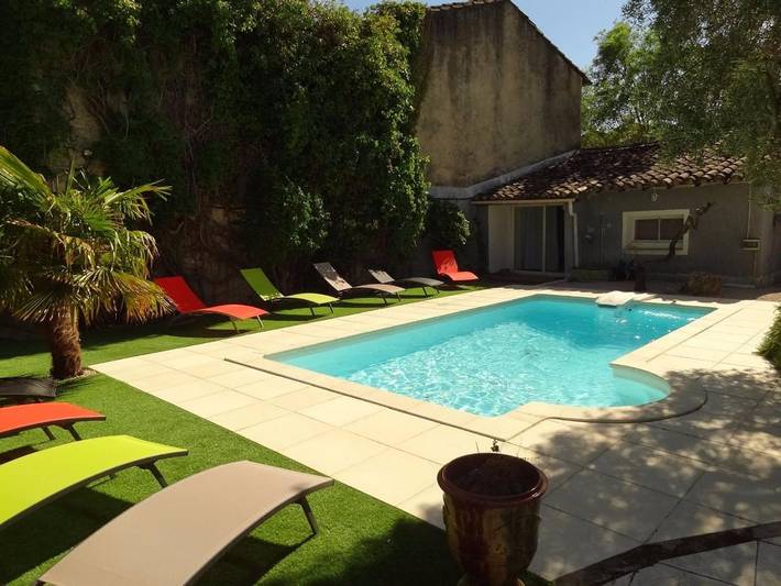 Maison de vacances pour 12 personnes, avec terrasse ainsi que jardin et piscine