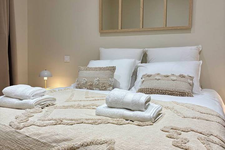 Apartamento entero, Casa Koenig - T2 spacieux & Terrasse en hyper-centre in Brive-la-Gaillarde, Brive-la-Gaillarde region