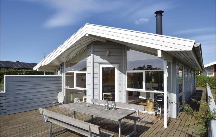 Ferienhaus für 6 Personen, mit Terrasse und Seeblick - 1
