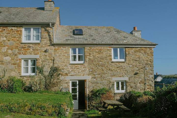 Cottage for 4 people, with Garden in Mawgan Porth