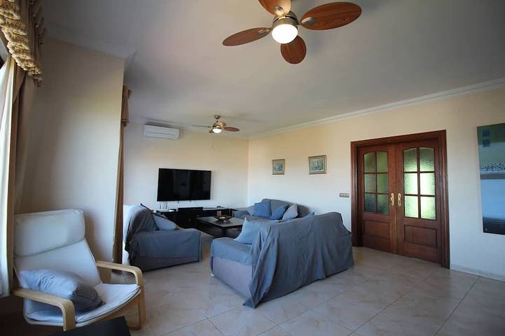 Große private Villa in Alhaurin El Grande mit eigenem Pool und Spielzimmer in Alhaurín el Grande, Málaga Provinz