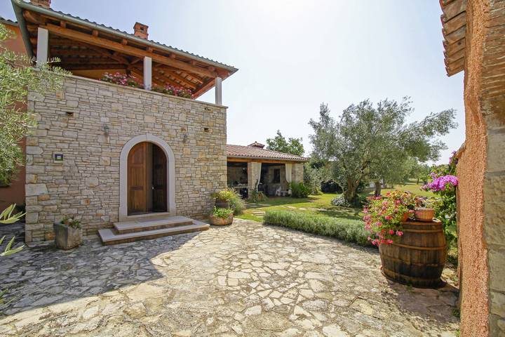 Ferienhaus mit Meerblick für 6 Personen, mit Meerblick und Pool sowie Garten und Balkon, mit Haustier in Istrien - 4