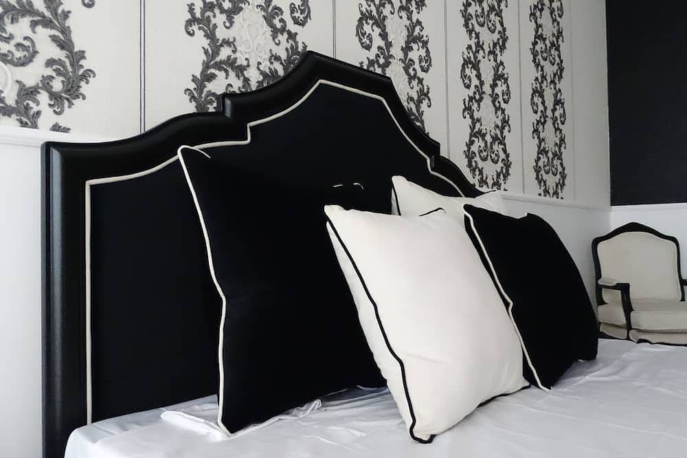 Coco Chanel - Crown Jewel Suites in Sé (Porto), Porto
