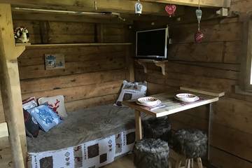 Chalet pour 3 Personnes dans Étival (Jura), Parc naturel régional du Haut-Jura, Photo 4