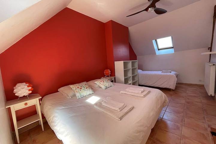 Gîte pour 8 personnes, avec balcon à Neuil - 4