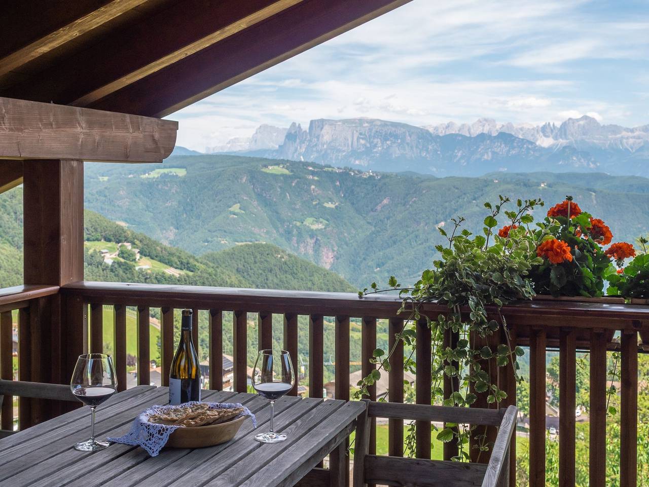 Hotel König Laurin - Doppelzimmer südt. Stil in Jenesien, Sarntaler Alpen