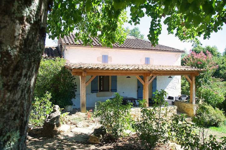 Cottage for 4 people, with terrace and garden as well as pool - 1