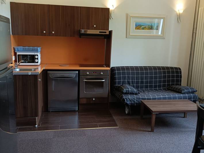 Appartement de vacances pour 6 personnes, avec Balcon et Jacuzzi ainsi que Terrasse et Piscine