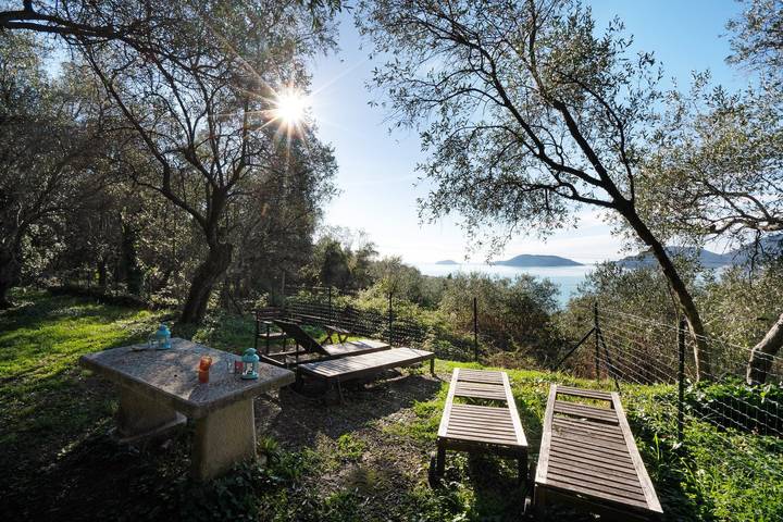 Ferienwohnung für 4 Personen, mit Garten in Lerici