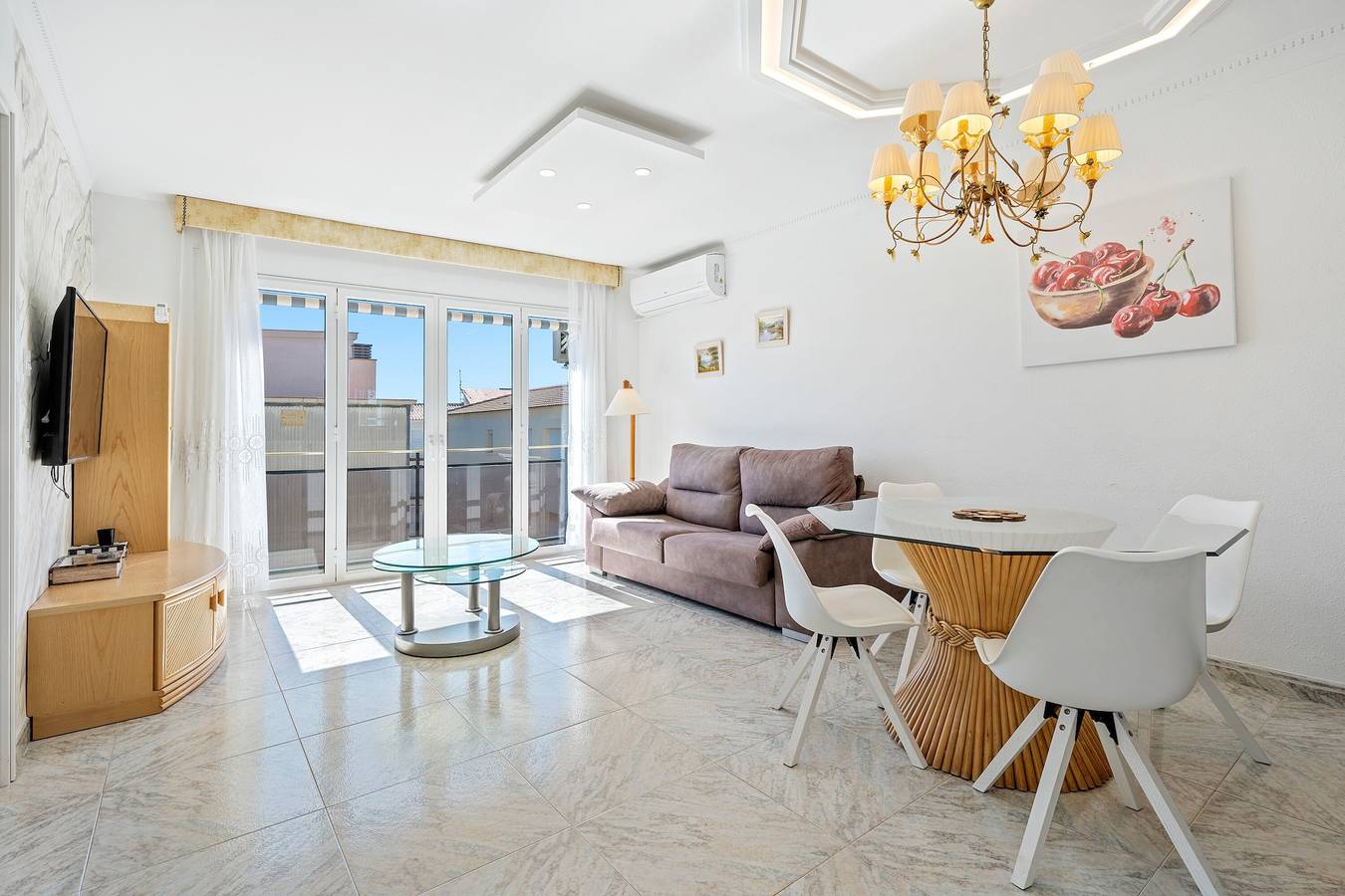 Entire apartment, Apartment with Private Terrace, Whirlpool, Wi-Fi and Air Conditioning in el Vendrell, Costa Dorada