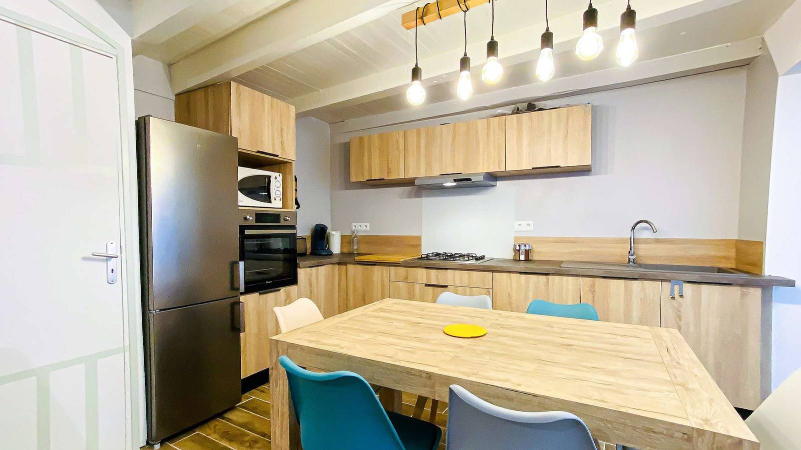 Apartamento vacacional entero, Pretty house with courtyard in the village center in La Couarde-sur-Mer, Isla de Ré