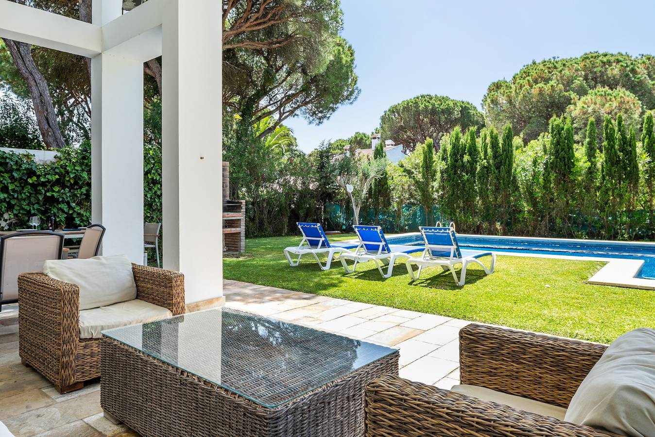 Villa 'El Cenador - Solo Familias' con piscina privada, Wi-Fi y aire acondicionado in Roche, Conil de la Frontera