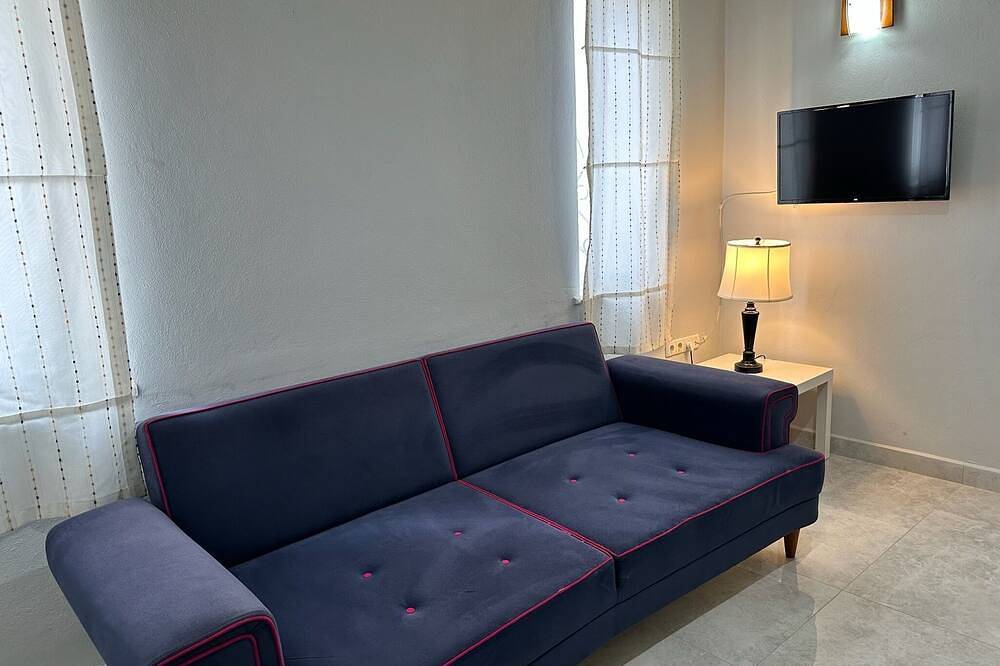 Entire apartment, Charming 1-bedroom apartment with Ac, Wifi in adorable Antalya in Antalya, Antalya Province