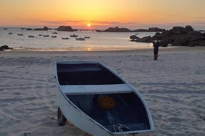 Location de vacances pour 6 personnes, avec terrasse et jardin dans Plage De Kervenni Plouguerneau