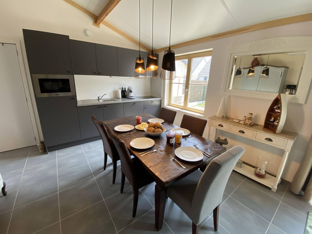 Geschmackvoll eingerichtetes Ferienhaus am Meer in Oostduinkerke, Koksijde