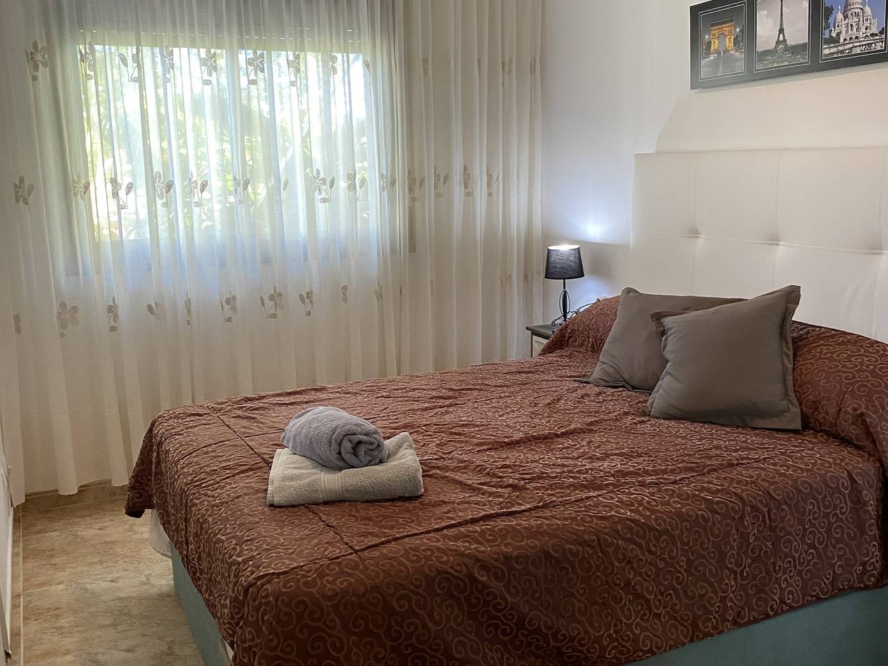 Entire holiday apartment, La-Platanera-apart, bajos con terraza privada y zona comunitaria in Calafell, Costa Dorada