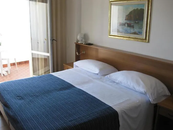 Hotel para 2 personas, con vistas y terraza - 1