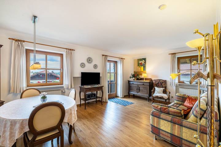Ferienwohnung für 3 Personen, mit Balkon und Garten