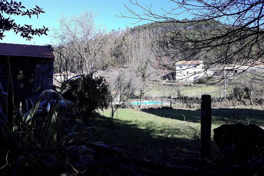 Apartamento inteiro, Homerez - Estúdio montanha Águeda in Macieira de Alcoba, Préstimo e Macieira de Alcoba