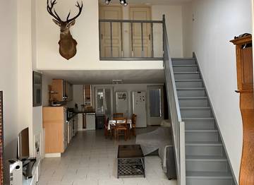Gîte pour 4 personnes, avec piscine ainsi que terrasse et jardin dans 