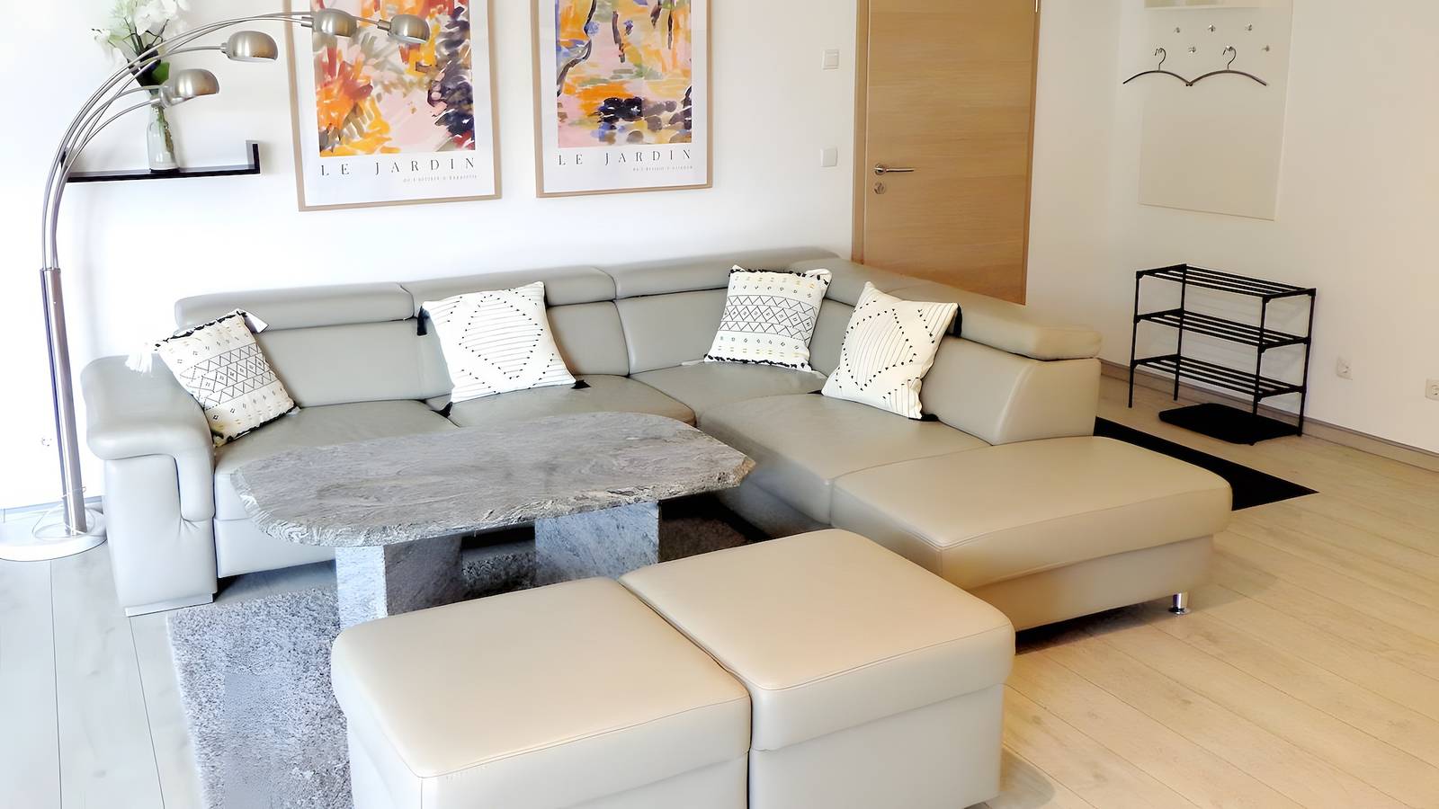 Apartamento entero, Apartamento 'Fewo Franken' con jardín compartido y Wi-Fi in Goldkronach, Frankenalb