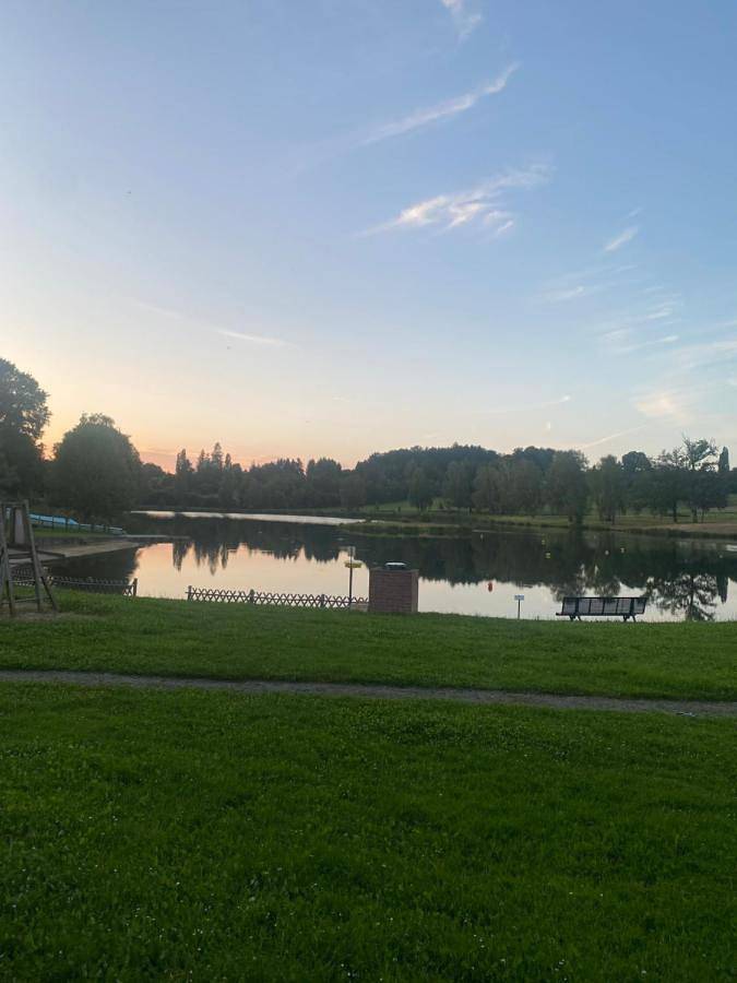 Location de vacances pour 3 personnes, avec vue ainsi que jardin et vue sur le lac, animaux acceptés à Saint-Hilaire-les-Places - 2