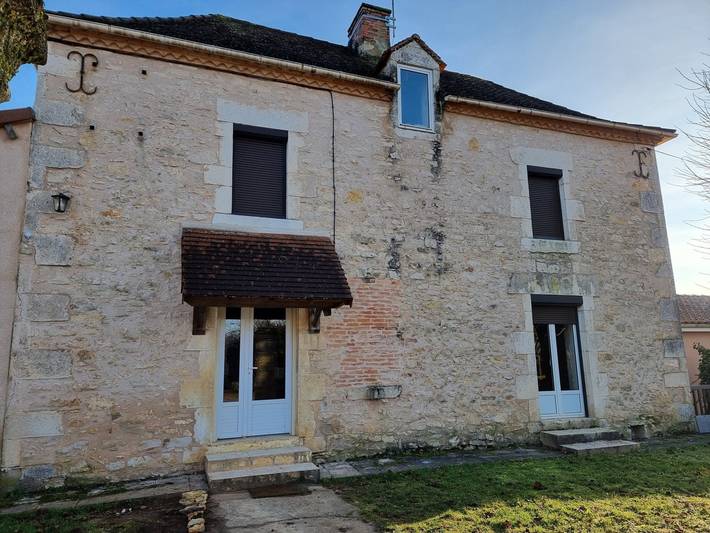 Cottage pour 2 personnes, avec jardin, animaux acceptés à Mayac