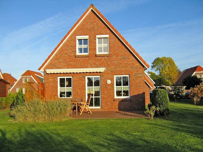 Ferienhaus mit Meerblick für 7 Personen, mit Terrasse und Garten in Neßmersiel