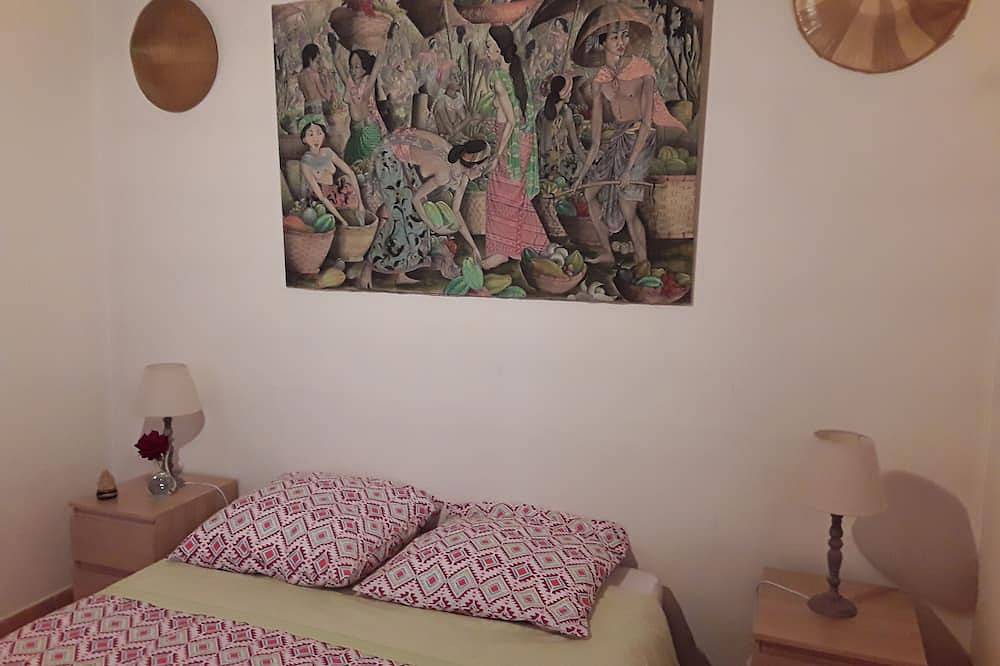 Appartement entier, F2 tout confort - Vue lac depuis la terrasse - in Puy-Saint-Eusèbe, Parc national des Écrins