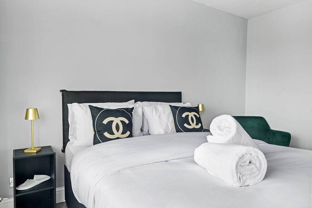 3 bed - Sleeps 7 - Modern & Comfort in Nottingham, Midlands del Este